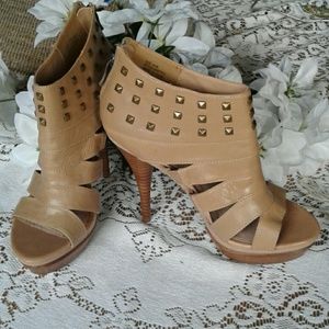 TWO LIPS CONTROL DRESS LEATHER PLATFORM STILETTOS